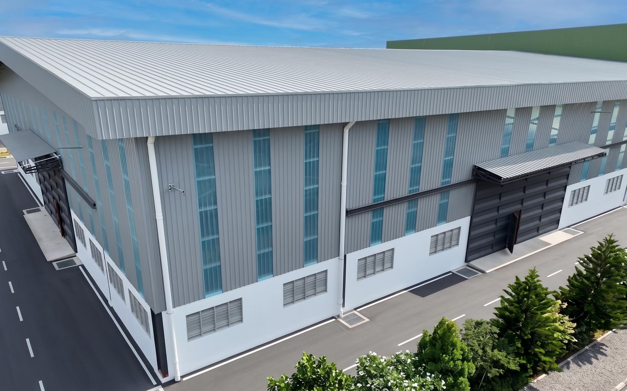 Polycarbonate facade and cladding by Mulford